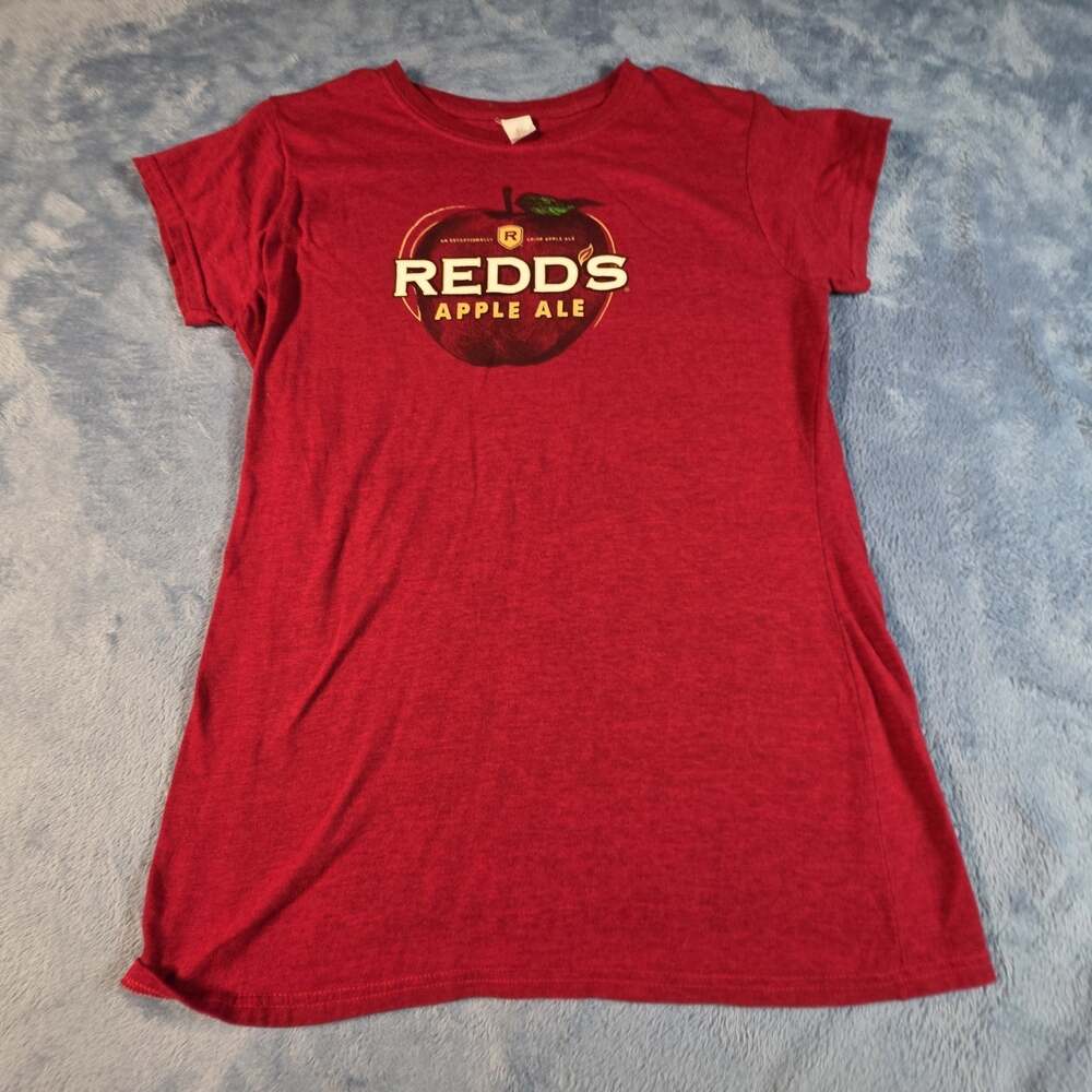 Redd’s Apple Ale Women’s Large Red Graphic Promo T Shirt Gildan Softstyle